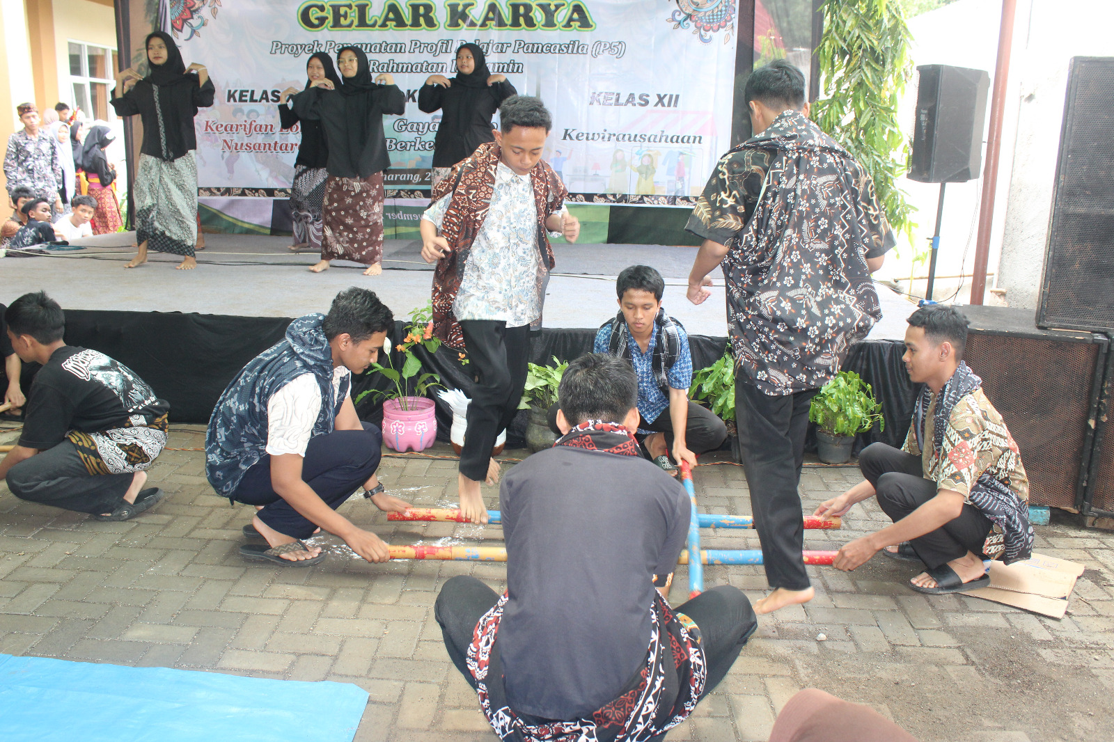 Lab Komputer Modern